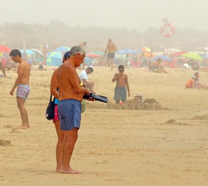 Da praia dos ricos, para a praia dos pobres! Marcelo Rebelo de Sousa já chegou ao Algarve. Veja as imagens 