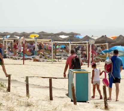 'Solteiro'... mas de aliança no dedo. As férias muito especiais de Passos Coelho no Algarve