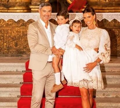 'Dia inesquecível!' Vítor Baía e Andreia Santos batizam os filhos em cerimónia na Foz do Douro