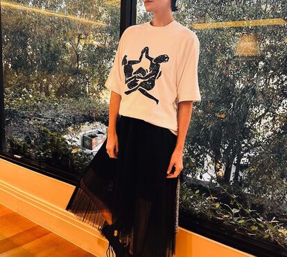 Acusada de fazer cirurgias plásticas, Charlize Theron responde aos críticos 