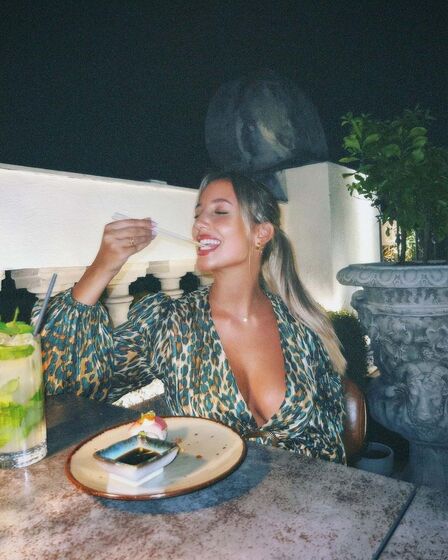 April Ivy em Itália