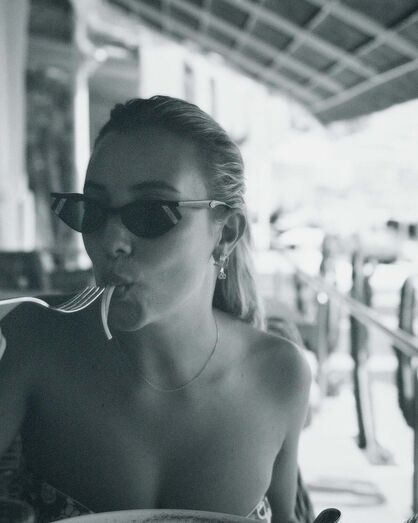 April Ivy em Itália