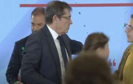 Moniz sem medo. Diretor geral da TVI tenta proteger ministro de ataque de ativistas