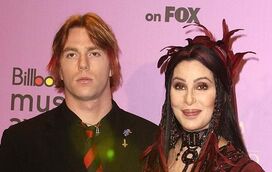 Cantora Cher pediu tutela do filho de 47 anos devido a vício das drogas