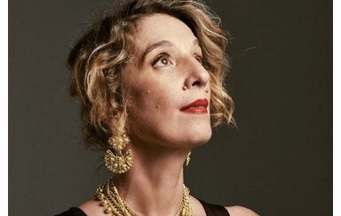 Dulce Pontes, cantora
