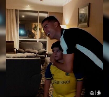 Menino é entrevistado em lágrimas, realiza o sonho de conhecer Cristiano Ronaldo e ainda lhe rouba uma gargalhada