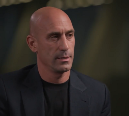 Luis Rubiales anuncia demissão da Federação Espanhola de Futebol após escândalo do beijo não consentido