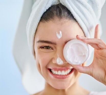 Sete produtos de luxo que vale a pena comprar na Black Friday e que lhe vão garantir uma pele saudável e livre de rugas