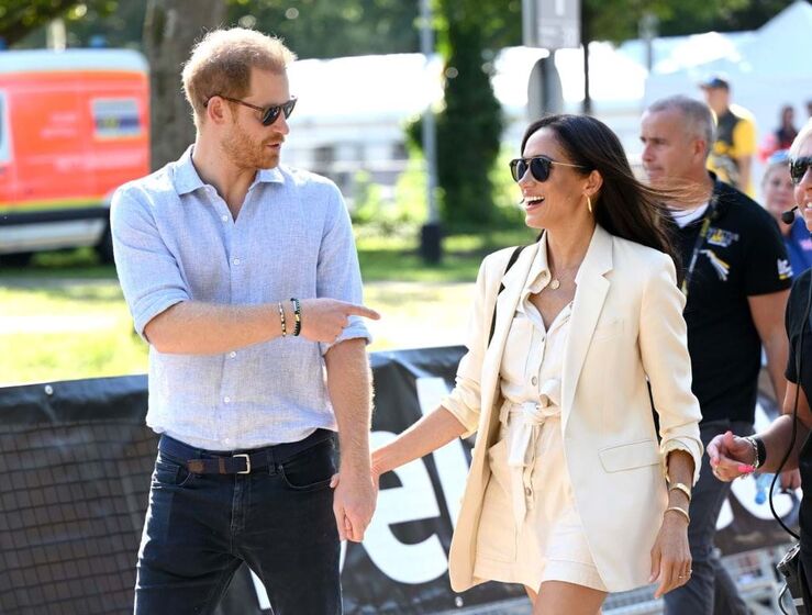 O príncipe Harry e Meghan Markle não esconderam a paixão nos primeiros dias dos Jogos Invictus