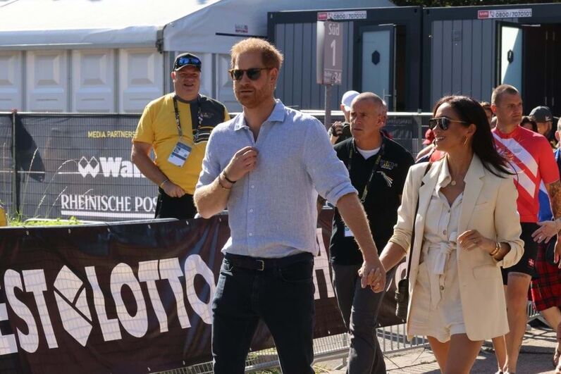O príncipe Harry e Meghan Markle não esconderam a paixão nos primeiros dias dos Jogos Invictus