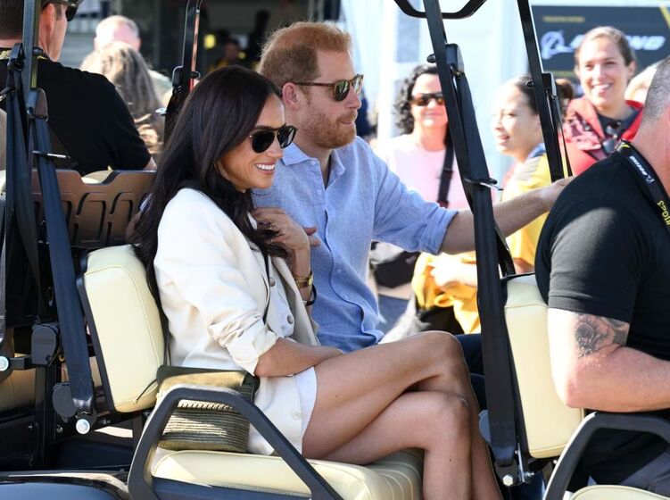 O príncipe Harry e Meghan Markle não esconderam a paixão nos primeiros dias dos Jogos Invictus