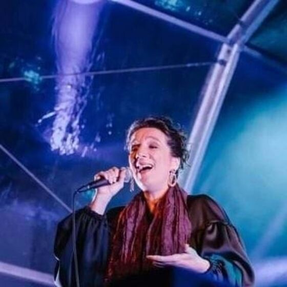 Dulce Pontes, cantora
