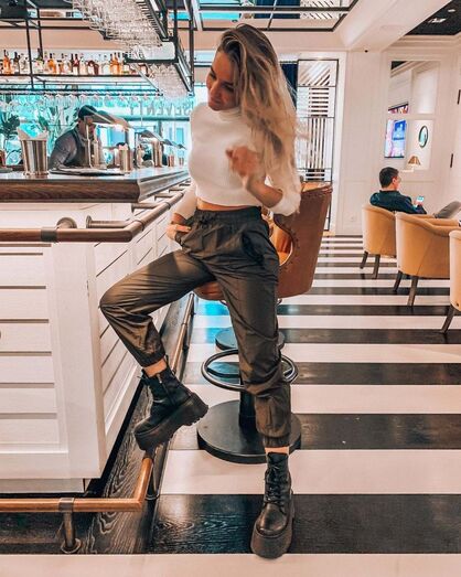 Estas são as botas que se vão usar no outono! Aliam o conforto ao estilo e combinam na perfeição com as suas saias midi