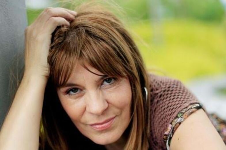 Adelaide Ferreira, cantora
