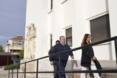 Paulo Neves à chegada ao julgamento da morte de Sara Carreira