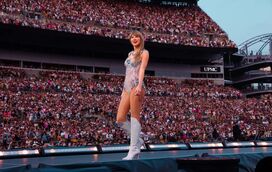 É só faturar: cantora Taylor Swift entra no clube dos multibilionários e mexe com a economia dos EUA! 