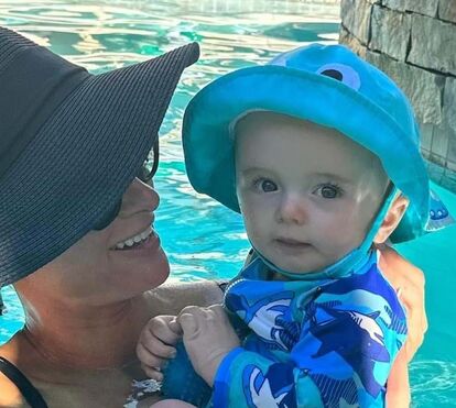 As imagens ternurentas de Paris Hilton com o seu bebé Phoenix
