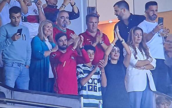Georgina Rodríguez, Cristiano Ronaldo, Dolores Aveiro, Estádio do Dragão