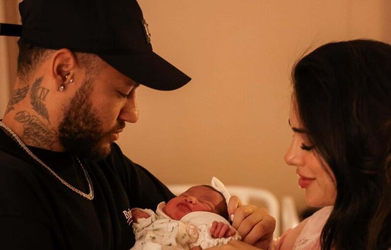 Neymar, Bruna Biancardi, Mavie