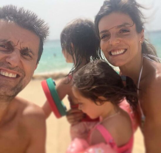 Andreia Rodrigues e Daniel Oliveira com as filhas