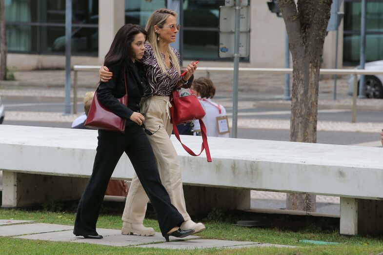 Joana Amaral Dias com a irmã mais nova 