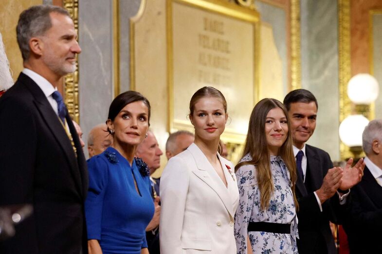 rei felipe vi, rainha letizia, princesa leonor, infanta sofia