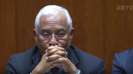 São lágrimas, são lágrimas! António Costa chora no Parlamento após aprovação do OE