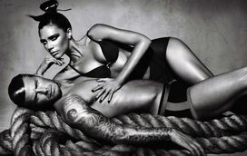 Até a barraca abana! Victoria conta tudo sobre os segredos da vida sexual com David Beckham