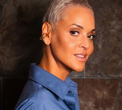 Mariza faz emotiva declaração: 'É um amor que se dá inteiro, mesmo quando não sobra nada'