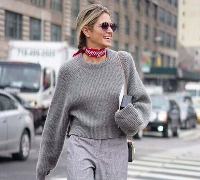 Dez camisolas de malha até 30 euros que a vão deixar pronta para enfrentar o frio de Outono com estilo