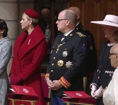 Charlene sofre! Posta de lado por toda a realeza… e até Letizia lhe vira as costas