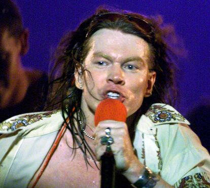 Axl Rose acusado por ex-modelo de agressão sexual durante um encontro em hotel