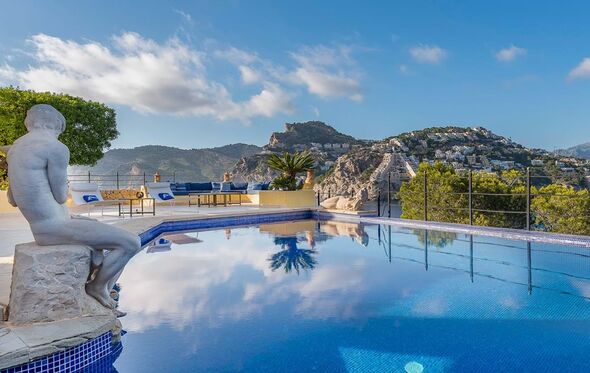 Villa Amarela