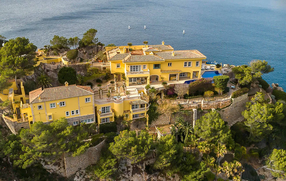 Villa Amarela