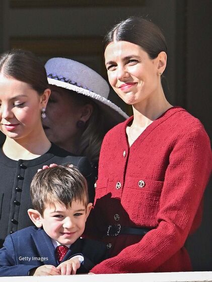 Charlotte Casiraghi e Beatrice Borromeu fazem sombra à princesa Charlene