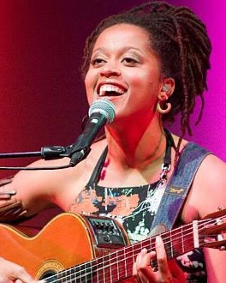 'Um ponto de Luz', a doce Sara Tavares