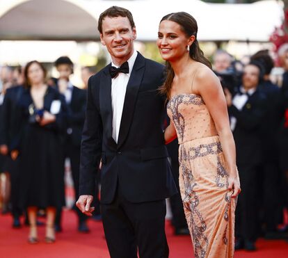Casal de atores de Hollywood que vive em Lisboa vai aumentar a família: Alicia Vikander está grávida
