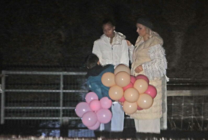 Luciana Abreu com as filhas no aniversário das gémeas