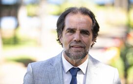 As paixões secretas de Miguel Albuquerque, o homem no olho furacão da Madeira