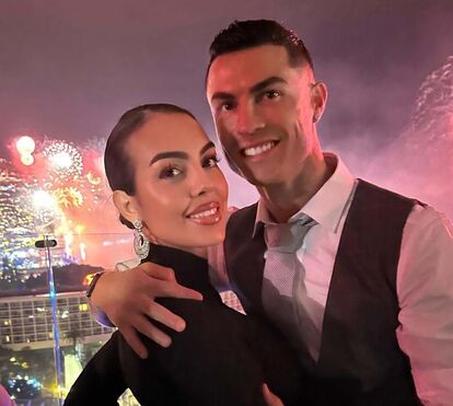 Tudo sobre o glamouroso do hotel onde Cristiano Ronaldo passou o ano na Madeira numa festa de arromba com música de Luan Santana