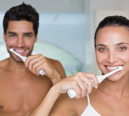 Três escovas elétricas que vão melhorar o seu sorriso e deixar os dentes mais brancos