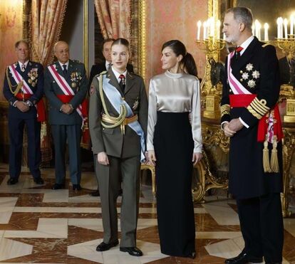 Letizia, Felipe VI e Leonor novamente juntos em encontro oficial