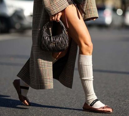 Nem ténis nem botins! Estes são os sapatos que não saem dos pés das influencers de moda