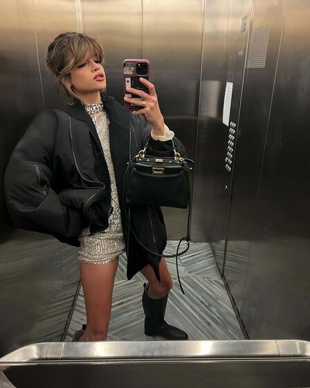 Adeus às 'biker boots' e às texanas! Saiba quais as novas botas que estão a fazer furor entre as influenciadoras da moda