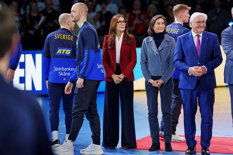 Rainha Mary, final europeu andebol, Alemanha