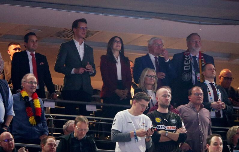 Rainha Mary, final europeu andebol, Alemanha