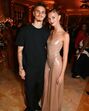 Romeo Beckham e Mia Regan