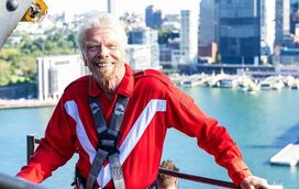 Mas que grande susto! Milionário Richard Branson sofre acidente aparatoso de bicicleta aos 73 anos e as imagens são arrepiantes