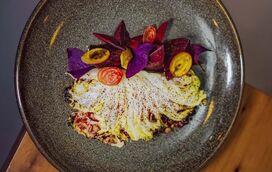 Este é o novo restaurante libanês de Lisboa que quer mudar a forma como olhamos para a gastronomia daquele país