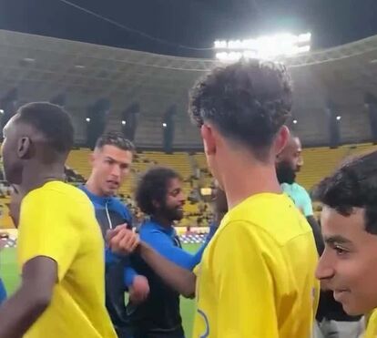 Está um homenzinho! Cristiano Ronaldo dá os parabéns a Cristianinho: 'Meu parceiro'